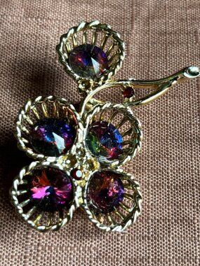 Vintage 1960s Watermelon Volcano Rivoli Rhinestone Flower Brooch Pin